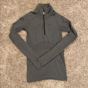 Lululemon Half ZIP Swiftly